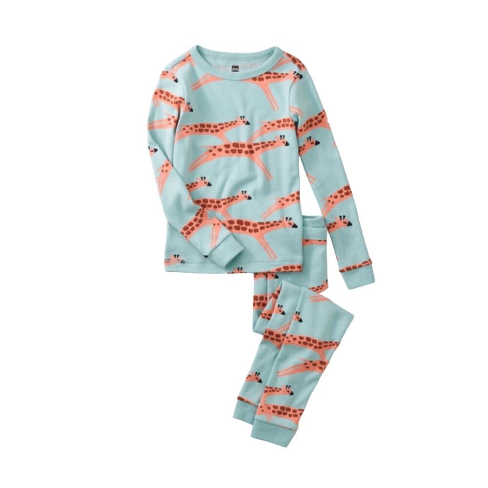 Tea Collection Long Sleeve Giraffe Pajamas. 100% Cotton. 3-6 Months. NWT